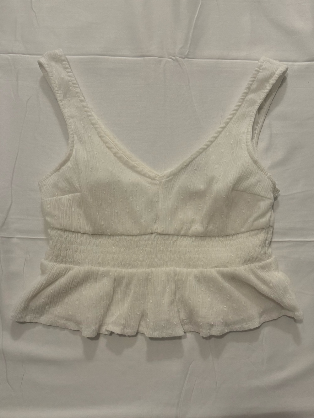 Hollister Co. white ruffle hem tank top ♡
